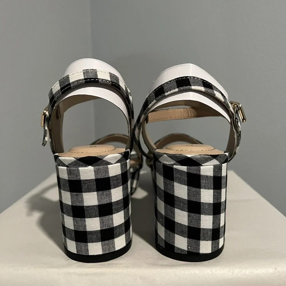 Bandolino Pennie 7 Women's Sandals Black White Plaid Size 7.5 M Brand New